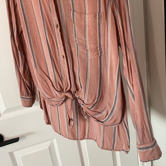 Hi-Lo Front Tie Striped Blouse - Picture 3 of 4